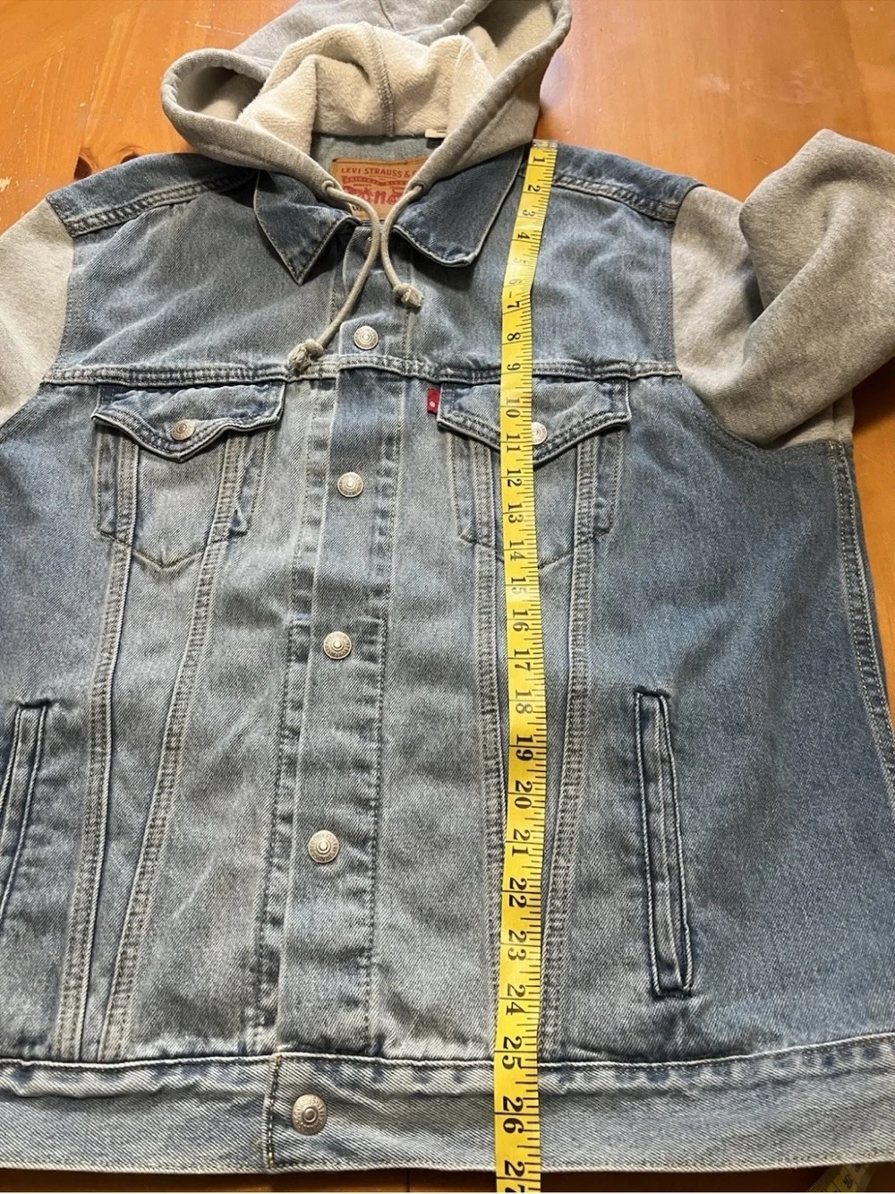 Levis excellent pre
